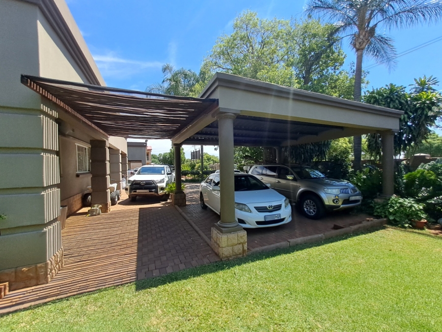 Commercial Property for Sale in Sinoville Gauteng