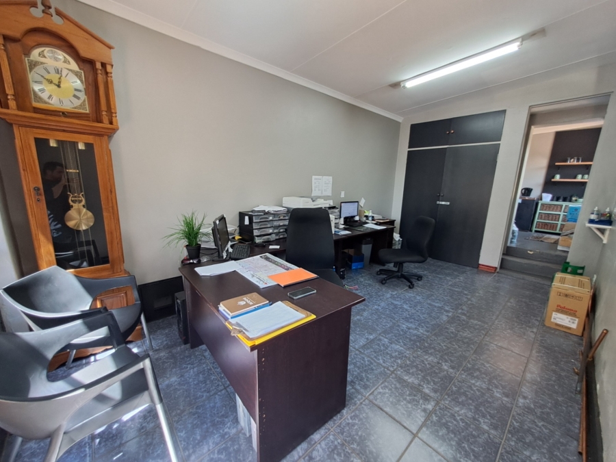 Commercial Property for Sale in Sinoville Gauteng