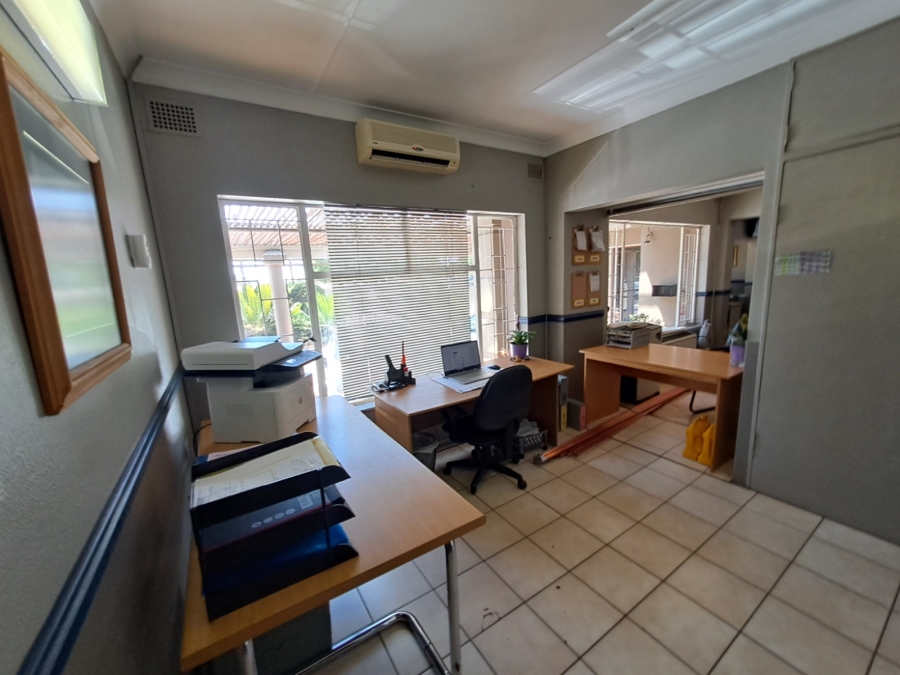 Commercial Property for Sale in Sinoville Gauteng