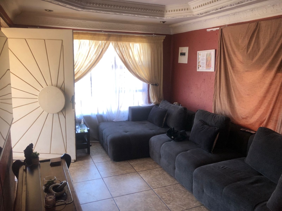 2 Bedroom Property for Sale in New Payneville Gauteng