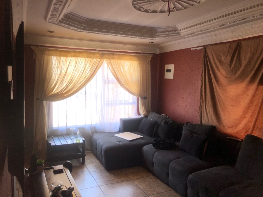 2 Bedroom Property for Sale in New Payneville Gauteng