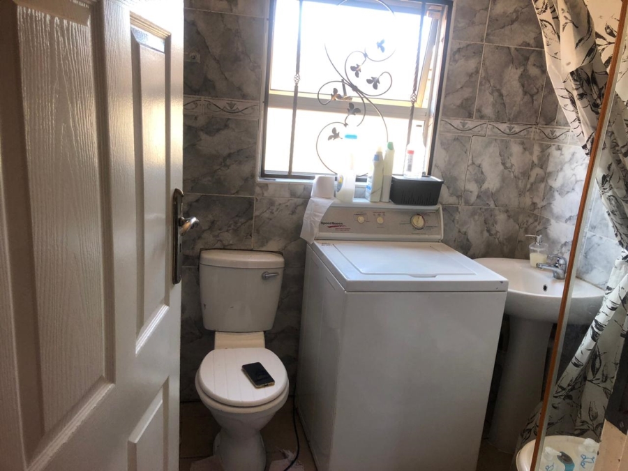 2 Bedroom Property for Sale in New Payneville Gauteng