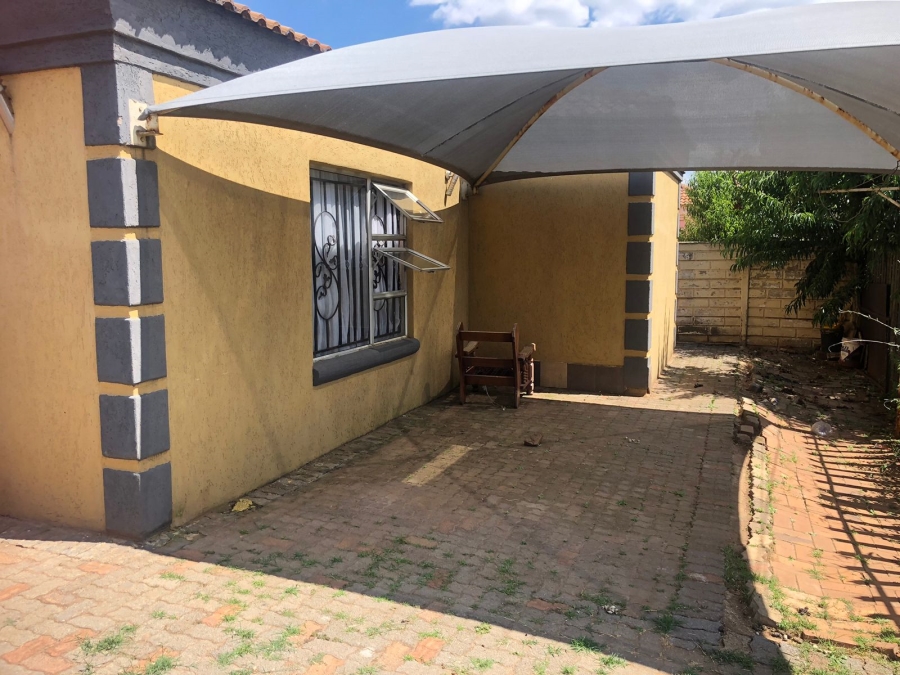 2 Bedroom Property for Sale in New Payneville Gauteng