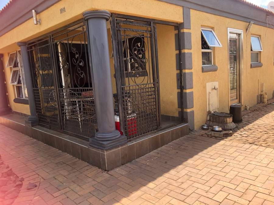 2 Bedroom Property for Sale in New Payneville Gauteng