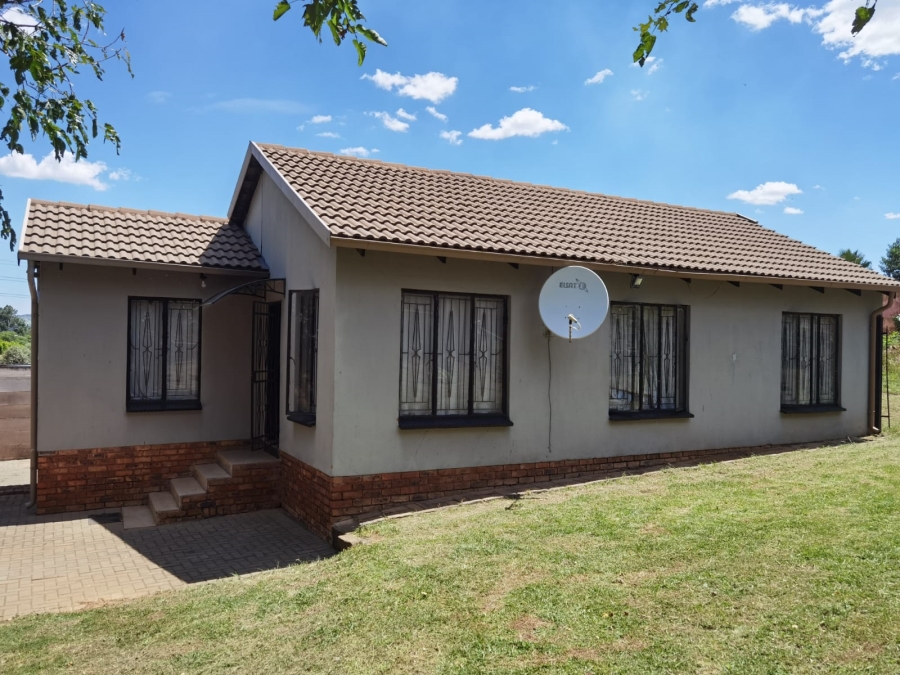 To Let 3 Bedroom Property for Rent in Danville Gauteng