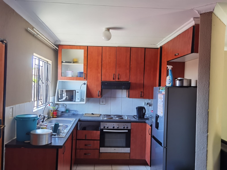 To Let 3 Bedroom Property for Rent in Danville Gauteng