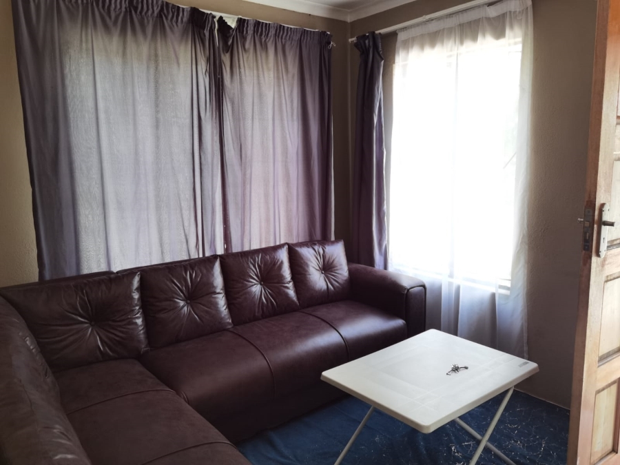 To Let 3 Bedroom Property for Rent in Danville Gauteng