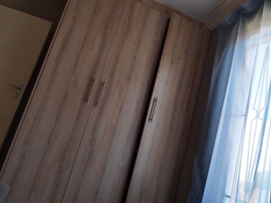 To Let 3 Bedroom Property for Rent in Danville Gauteng