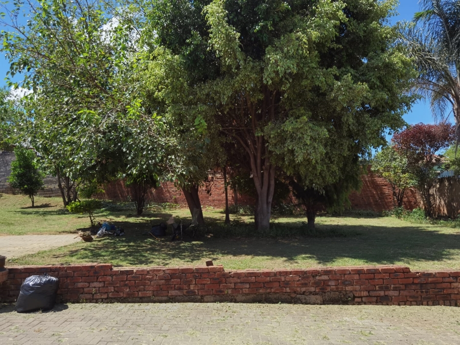 To Let 3 Bedroom Property for Rent in Danville Gauteng