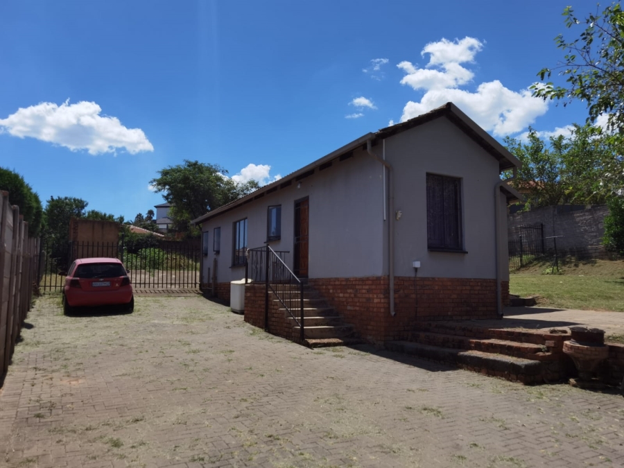 To Let 3 Bedroom Property for Rent in Danville Gauteng