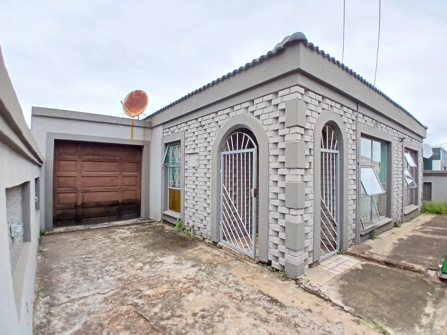 3 Bedroom Property for Sale in Atteridgeville Gauteng