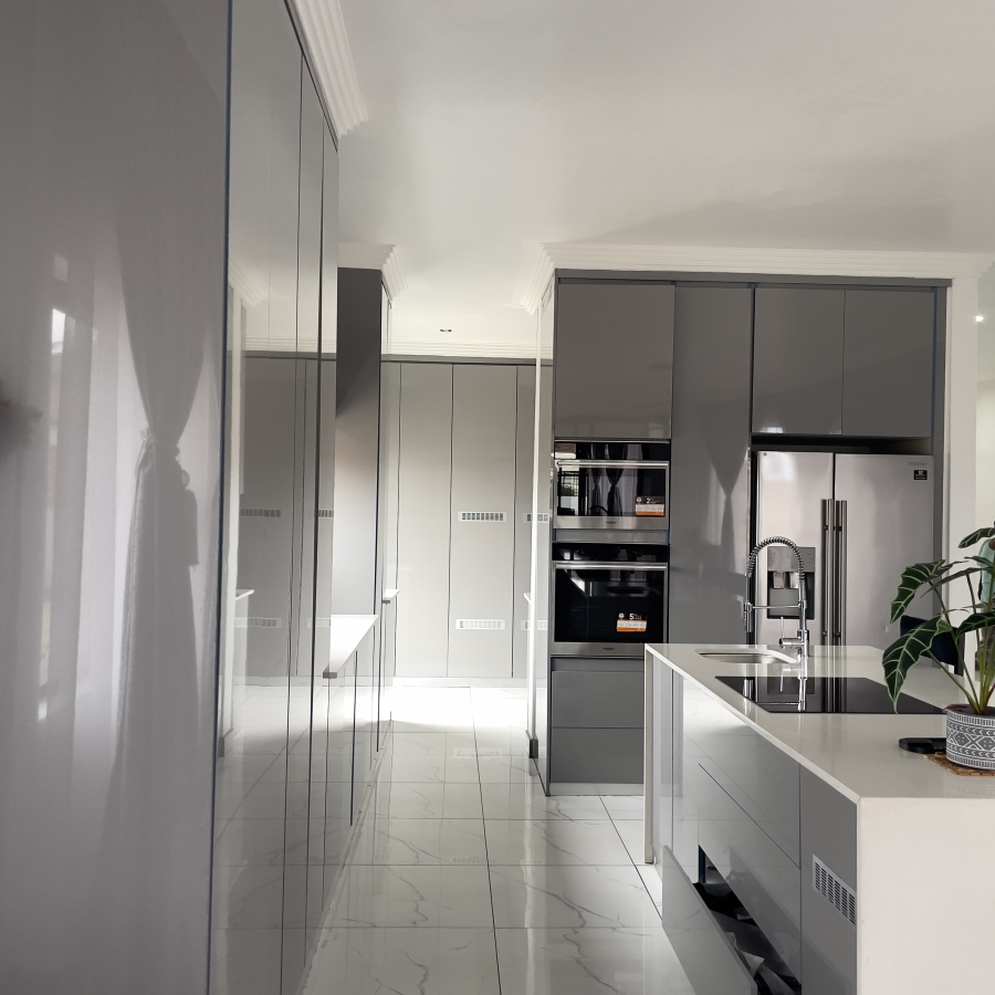 5 Bedroom Property for Sale in Bronkhorstbaai Gauteng