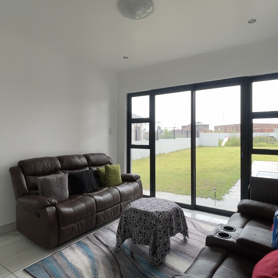 5 Bedroom Property for Sale in Bronkhorstbaai Gauteng