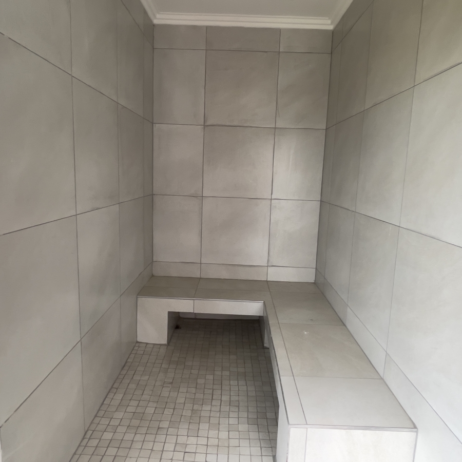 5 Bedroom Property for Sale in Bronkhorstbaai Gauteng