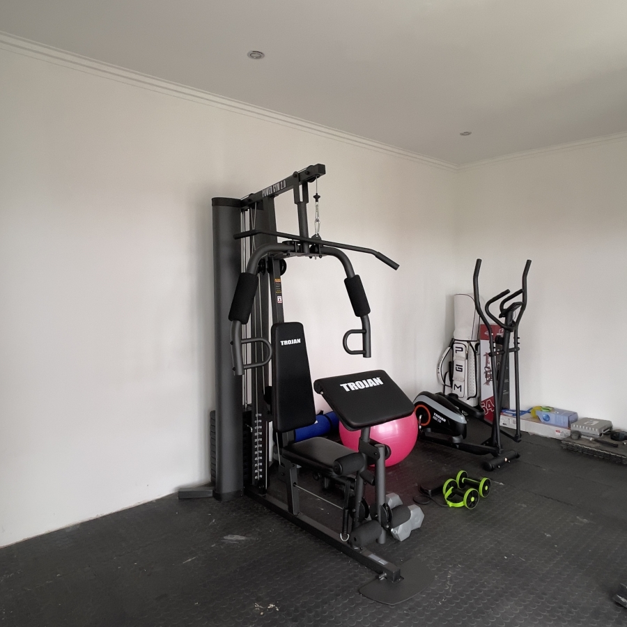 5 Bedroom Property for Sale in Bronkhorstbaai Gauteng