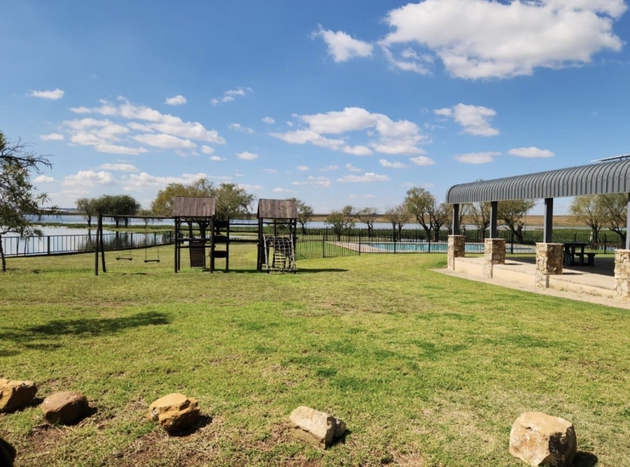 5 Bedroom Property for Sale in Bronkhorstbaai Gauteng