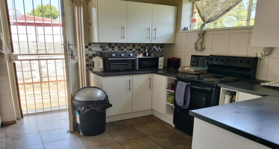 4 Bedroom Property for Sale in Selection Park Gauteng