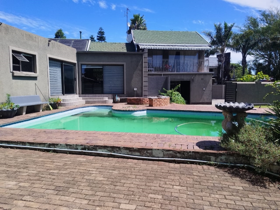 3 Bedroom Property for Sale in Aston Manor Gauteng