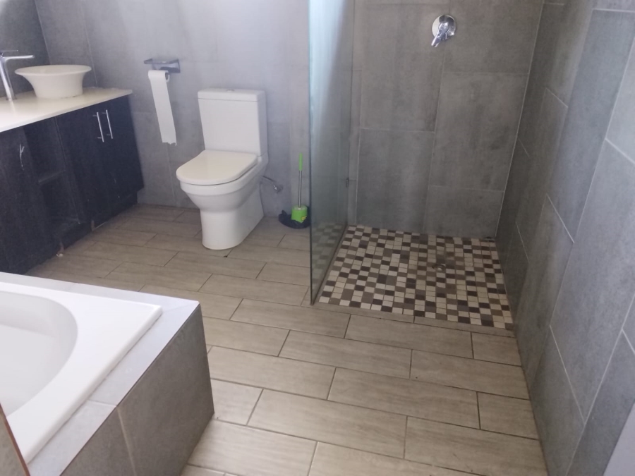 3 Bedroom Property for Sale in Aston Manor Gauteng