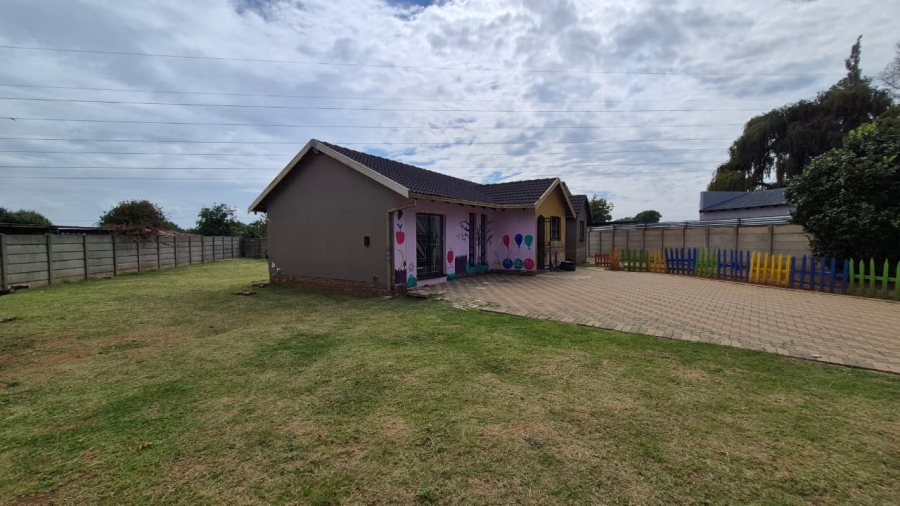 3 Bedroom Property for Sale in Crystal Park Gauteng