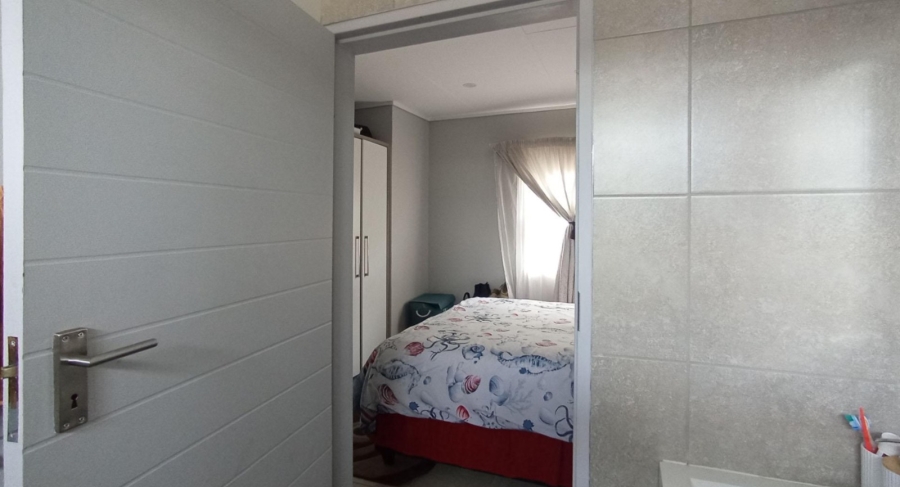 3 Bedroom Property for Sale in Lotus Gardens Gauteng