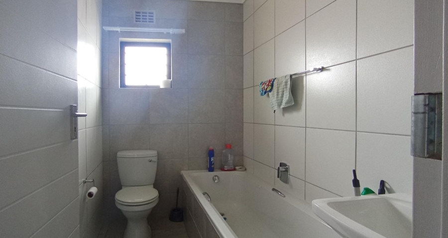 3 Bedroom Property for Sale in Lotus Gardens Gauteng