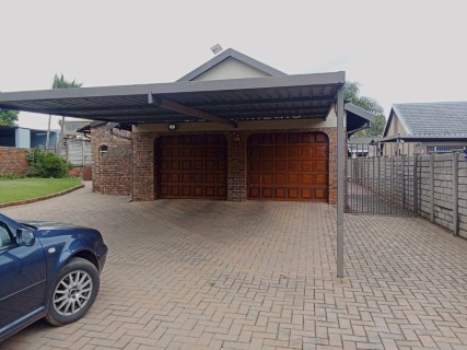 3 Bedroom Property for Sale in Valhalla Gauteng