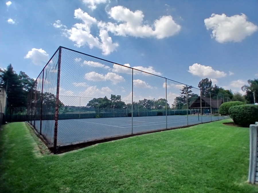 1 Bedroom Property for Sale in Glen Marais Gauteng