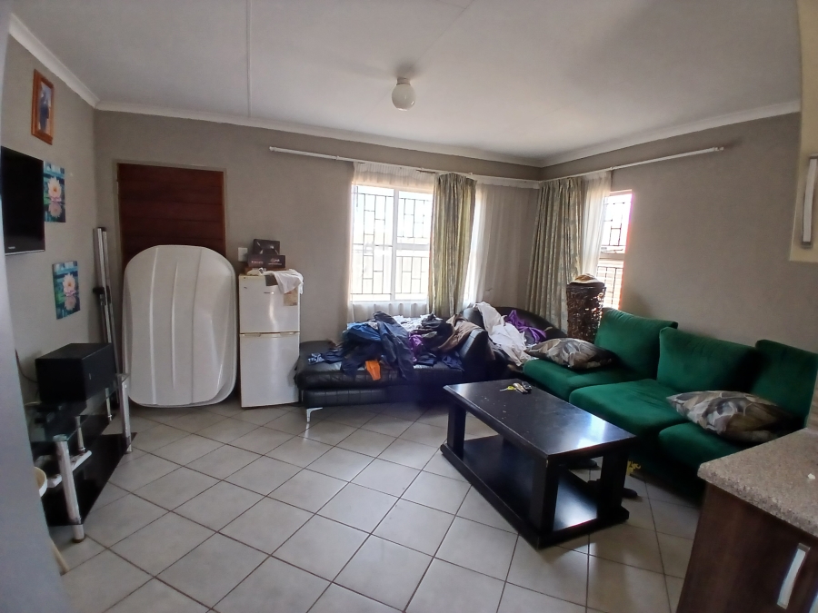 3 Bedroom Property for Sale in Lotus Gardens Gauteng