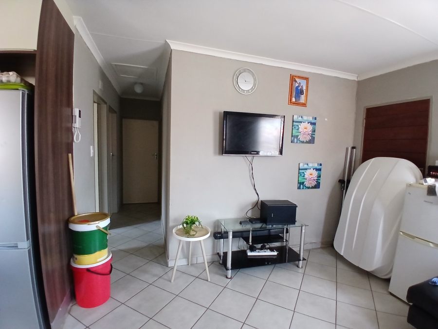 3 Bedroom Property for Sale in Lotus Gardens Gauteng