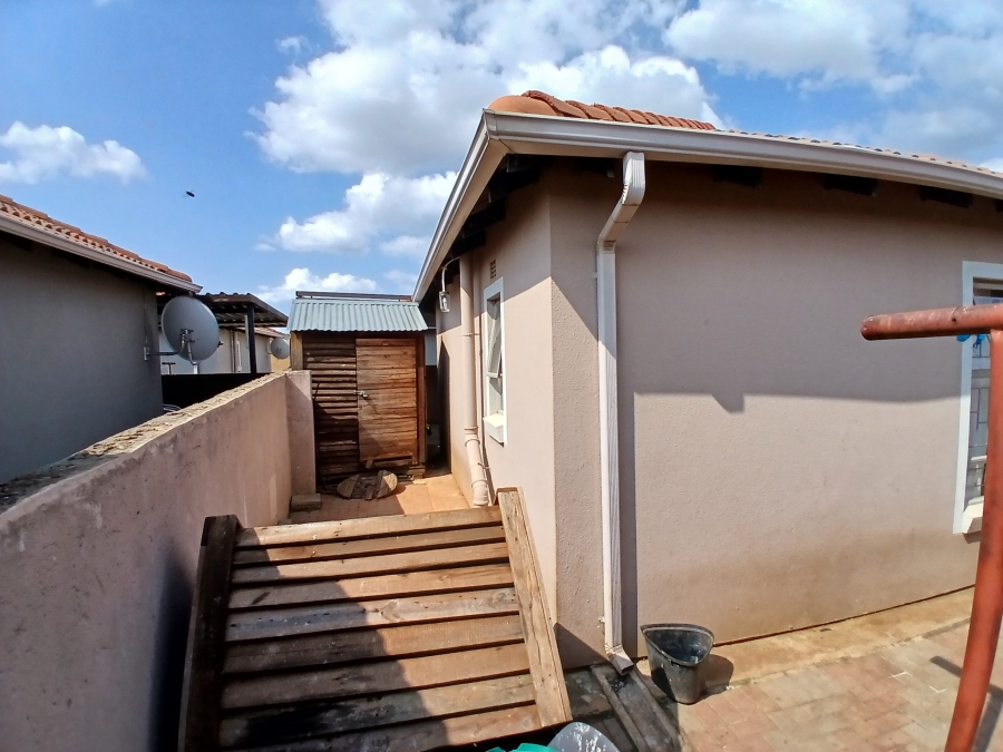 3 Bedroom Property for Sale in Lotus Gardens Gauteng