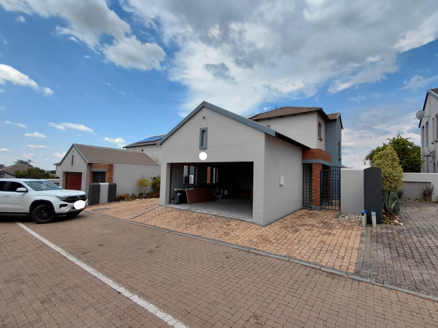 3 Bedroom Property for Sale in Montana Gauteng