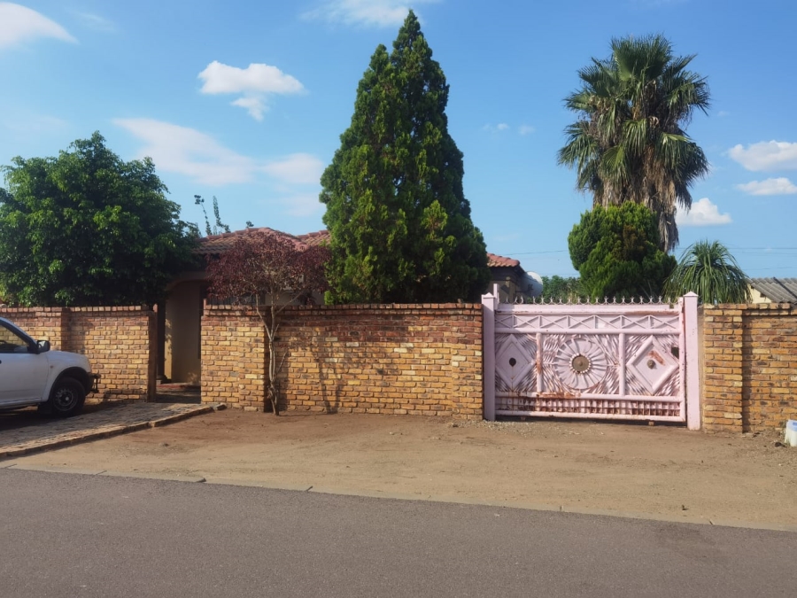 3 Bedroom Property for Sale in Ga-Rankuwa Unit 4 Gauteng