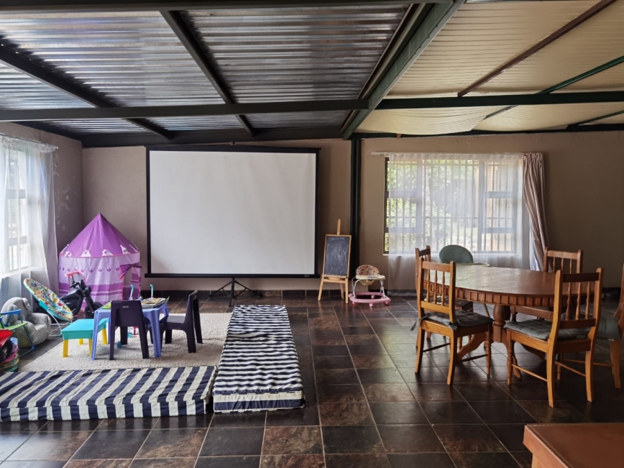 4 Bedroom Property for Sale in Sunset View A H Gauteng