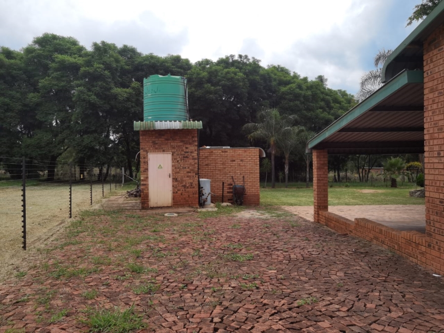 4 Bedroom Property for Sale in Sunset View A H Gauteng