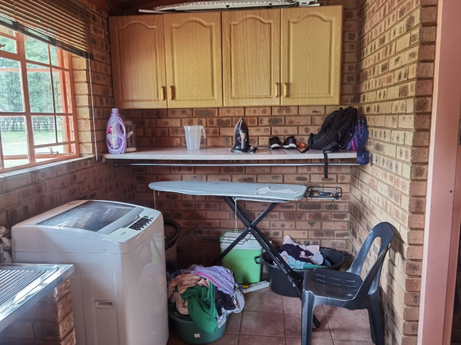4 Bedroom Property for Sale in Sunset View A H Gauteng