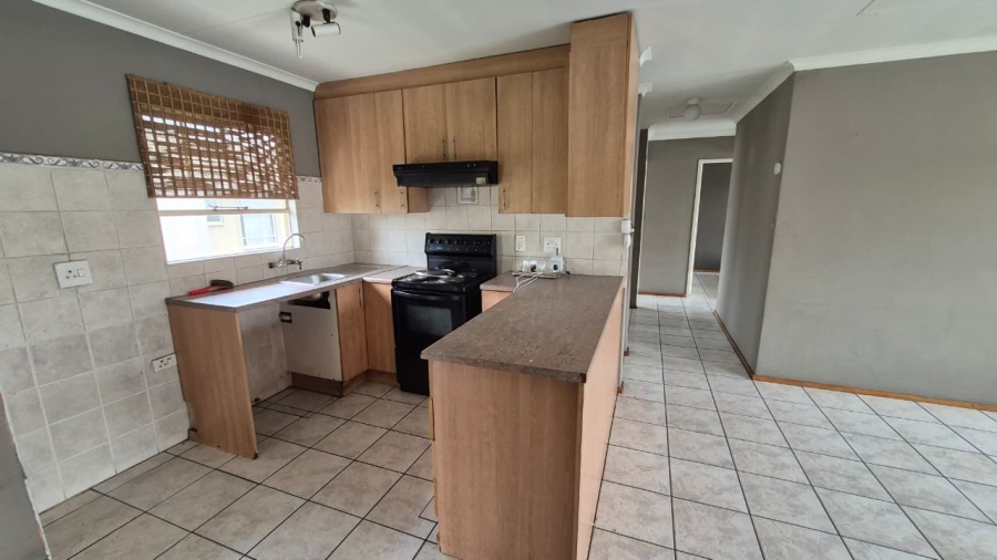 3 Bedroom Property for Sale in Ravenswood Gauteng