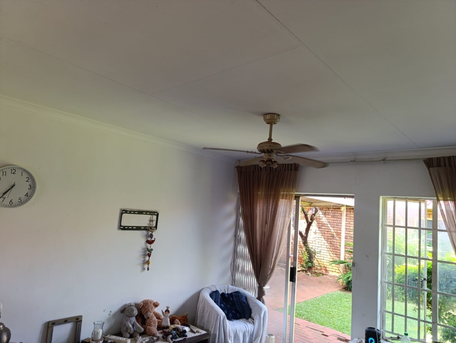 2 Bedroom Property for Sale in Hesteapark Gauteng