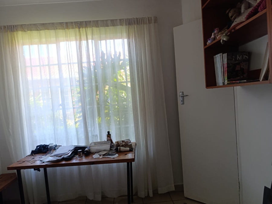 2 Bedroom Property for Sale in Hesteapark Gauteng