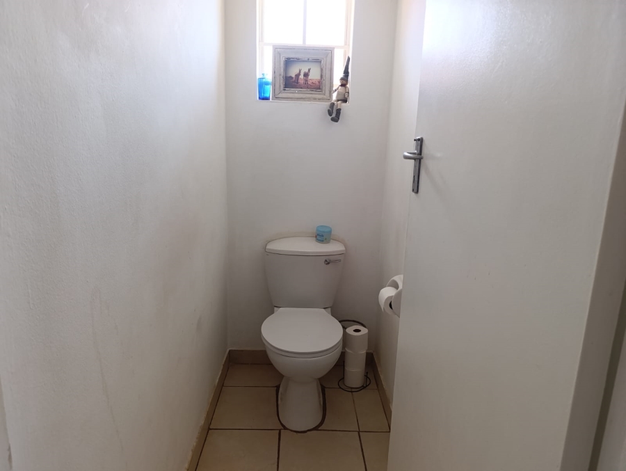 2 Bedroom Property for Sale in Hesteapark Gauteng