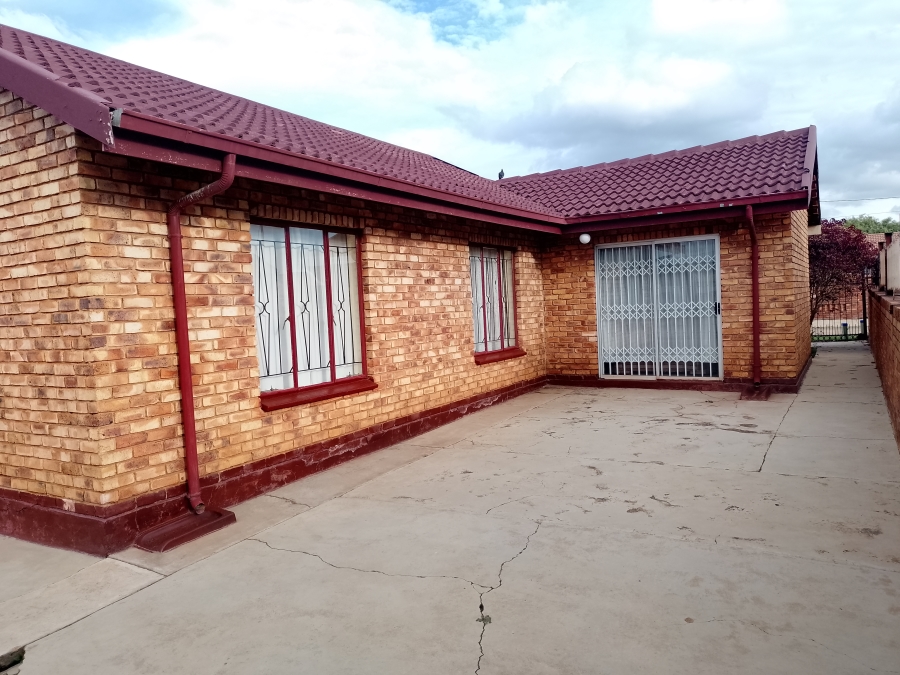 3 Bedroom Property for Sale in Mamelodi East Gauteng