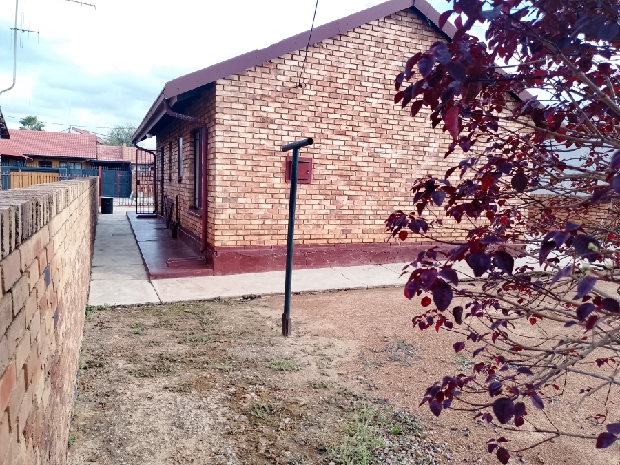 3 Bedroom Property for Sale in Mamelodi East Gauteng