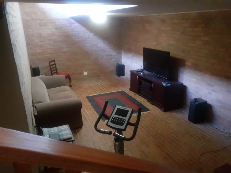 4 Bedroom Property for Sale in Roodeplaat Gauteng