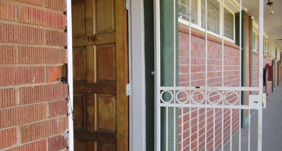 2 Bedroom Property for Sale in Greenhills Gauteng