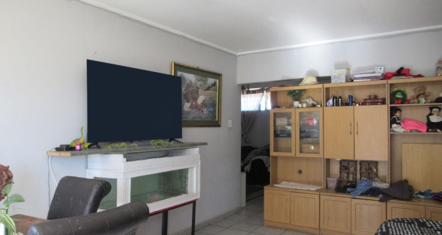 2 Bedroom Property for Sale in Greenhills Gauteng