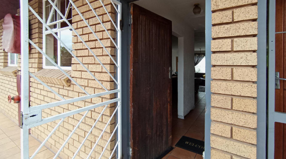 2 Bedroom Property for Sale in Pretoria Gardens Gauteng