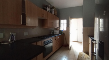 2 Bedroom Property for Sale in Mountain View Gauteng