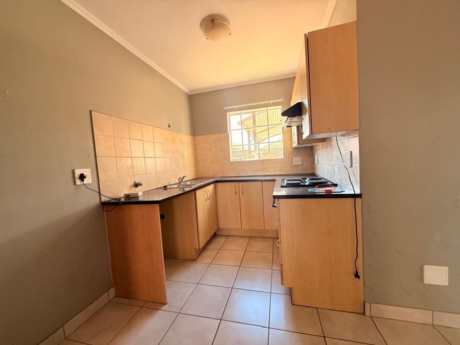 To Let 2 Bedroom Property for Rent in Andeon AH Gauteng