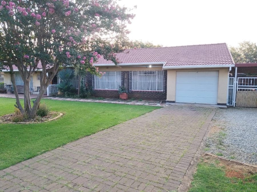 3 Bedroom Property for Sale in Allen Grove Gauteng