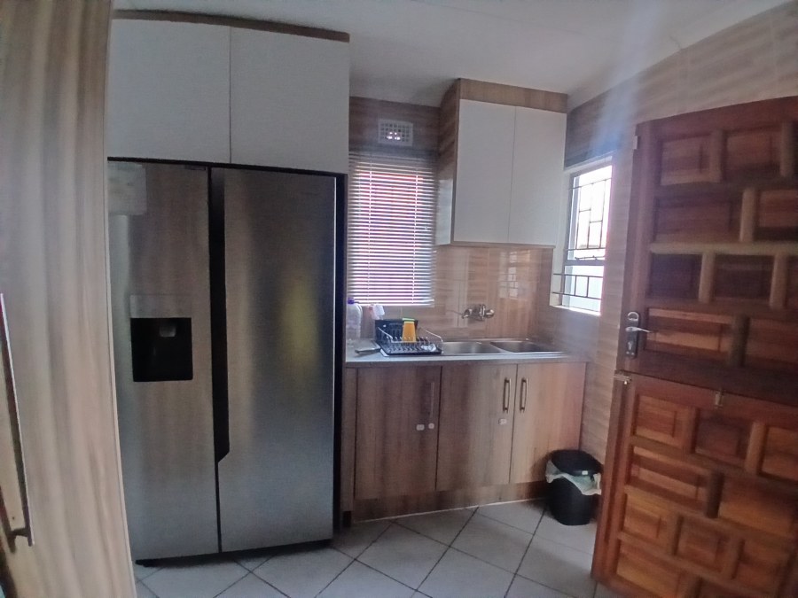 3 Bedroom Property for Sale in Lotus Gardens Gauteng